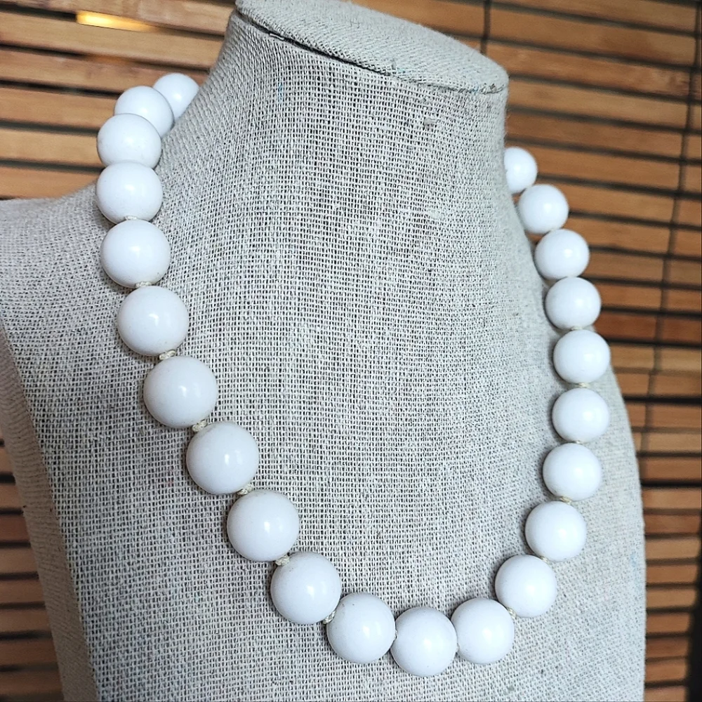 Bright White Acrylic Round Beaded Ball Vintage JAPAN J Clasp Knotted  Necklace